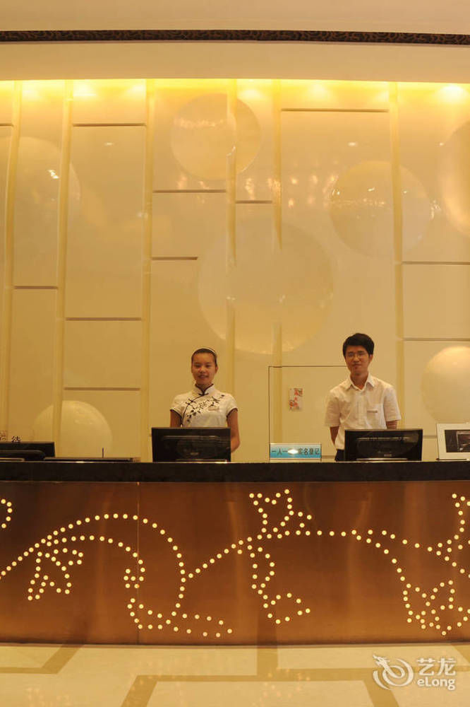 Tuteng Impression Hotel Tiyuan צ'נגדו מראה חיצוני תמונה